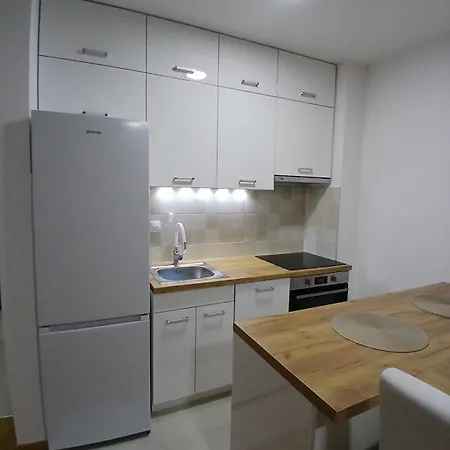Kej Lux Apartment